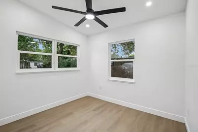 334 E Cornelius Circle, Sarasota, FL 34232 - Photo 21