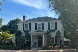 2326 McClellan Pkwy, Sarasota, FL 34239 - Photo 1