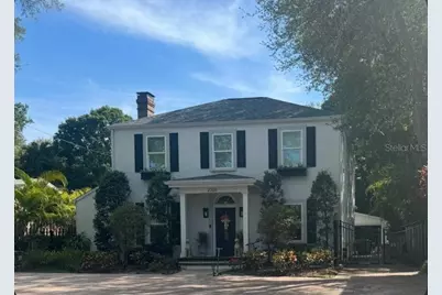 2326 McClellan Parkway, Sarasota, FL 34239 - Photo 1