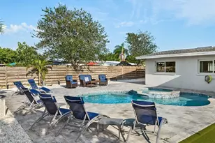 5218 6th Ave Dr W, Bradenton, FL 34209 - Photo 7