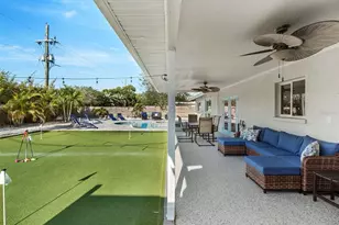 5218 6th Ave Dr W, Bradenton, FL 34209 - Photo 9