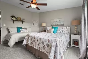 8470 Imperial Cir, Palmetto, FL 34221 - Photo 23