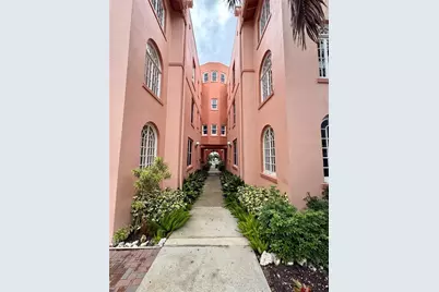 1221 N Palm Avenue #204, Sarasota, FL 34236 - Photo 3