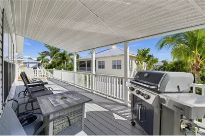 264 S Harbor Drive, Holmes Beach, FL 34217 - Photo 33
