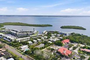 605 Sutton Pl, Longboat Key, FL 34228 - Photo 37