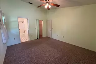 2904 Oak Ln, Bradenton, FL 34209 - Photo 11