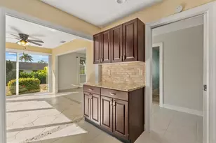 2320 Aquabluff Pl, Sarasota, FL 34231 - Photo 17