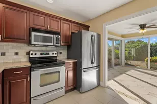 2320 Aquabluff Pl, Sarasota, FL 34231 - Photo 15