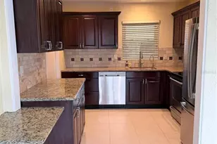 2320 Aquabluff Pl, Sarasota, FL 34231 - Photo 7
