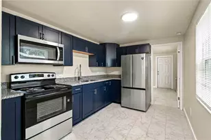 4212 9th St E, Bradenton, FL 34208 - Photo 3