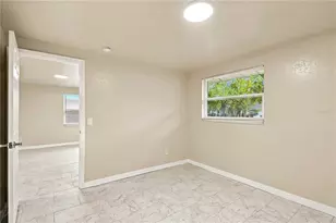 4212 9th St E, Bradenton, FL 34208 - Photo 11
