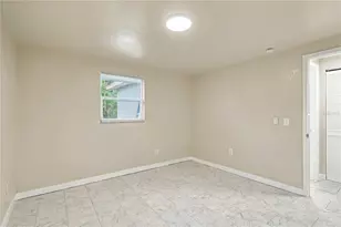 4212 9th St E, Bradenton, FL 34208 - Photo 17
