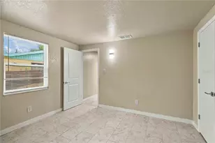 4212 9th St E, Bradenton, FL 34208 - Photo 21