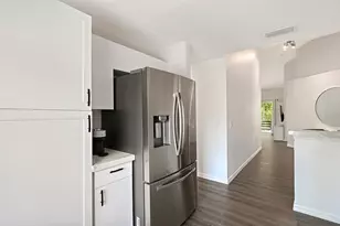 5469 Fair Oaks St, Bradenton, FL 34203 - Photo 9