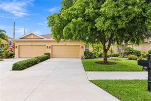 299 Capulet Dr, Venice, FL 34292 - Photo 3