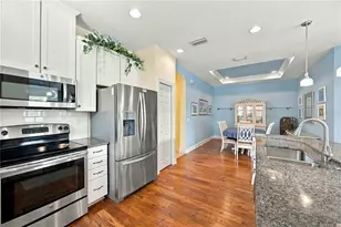 299 Capulet Dr, Venice, FL 34292 - Photo 19