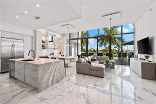 1155 N Gulfstream Ave, Sarasota, FL 34236 - Photo 3