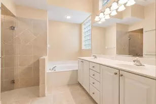 192 Tall Trees Ct, Sarasota, FL 34232 - Photo 35