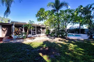5745 Savannah Dr, Sarasota, FL 34231 - Photo 39