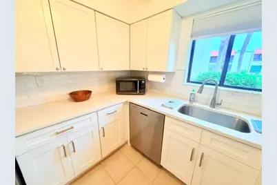 1801 Gulf Drive N #171, Bradenton Beach, FL 34217 - Photo 9