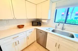 1801 Gulf Dr N, Bradenton Beach, FL 34217 - Photo 9