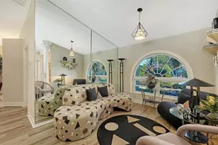 7975 Monticello Ln, Sarasota, FL 34243 - Photo 11