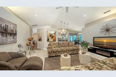 7975 Monticello Lane, Sarasota, FL 34243 - Photo 25