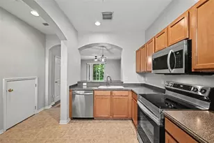 1125 Grantham Dr, Sarasota, FL 34234 - Photo 11