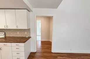 4871 Winterhaven Dr, Sarasota, FL 34233 - Photo 15