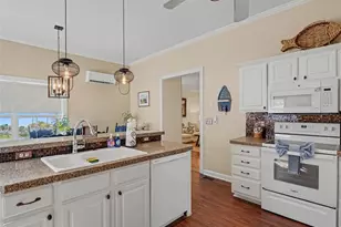 1529 1st Ave W, Bradenton, FL 34205 - Photo 11