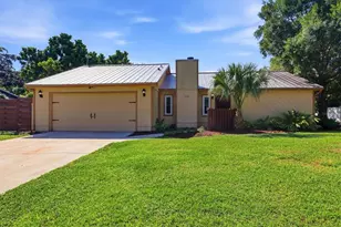 4006 75th Terrace E, Sarasota, FL 34243 - Photo 1