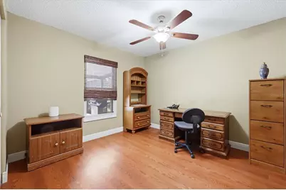 4006 75th Terrace E, Sarasota, FL 34243 - Photo 25