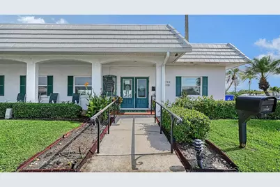 693 Spanish Drive N #24, Longboat Key, FL 34228 - Photo 53