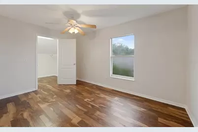 14246 Tree Swallow Way, Lakewood Ranch, FL 34202 - Photo 23