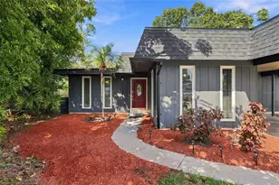 2629 Jamaica St, Sarasota, FL 34231 - Photo 3