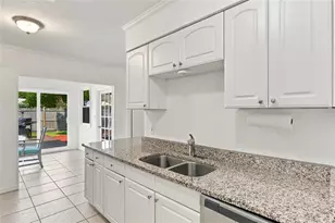 2629 Jamaica St, Sarasota, FL 34231 - Photo 25
