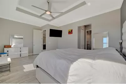 6620 35th Court E, Sarasota, FL 34243 - Photo 43
