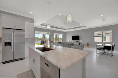 6620 35th Court E, Sarasota, FL 34243 - Photo 25