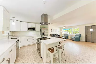 503 Bayview Drive, Holmes Beach, FL 34217 - Photo 11