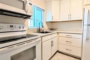 5949 Easy St, Bradenton, FL 34207 - Photo 5