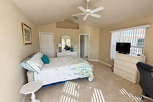 393 Vista Wood Dr, Venice, FL 34293 - Photo 29