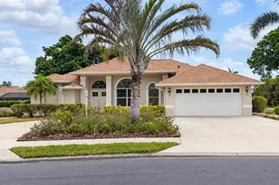 393 Vista Wood Dr, Venice, FL 34293 - Photo 1