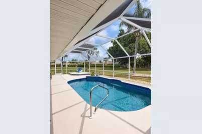 393 Vista Wood Drive, Venice, FL 34293 - Photo 7