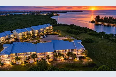 3271 Mangrove Point, Ruskin, FL 33570 - Photo 3