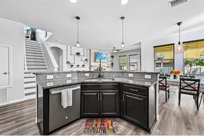 11103 Spring Point Circle, Riverview, FL 33579 - Photo 9