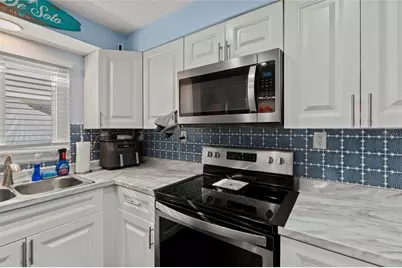 4490 49th Avenue N, Saint Petersburg, FL 33714 - Photo 11