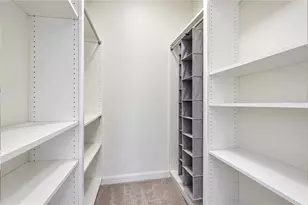 1511 Napoli Dr E, Sarasota, FL 34232 - Photo 21