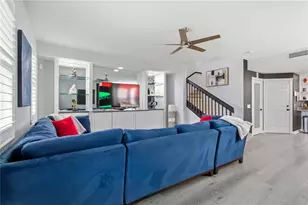 1511 Napoli Dr E, Sarasota, FL 34232 - Photo 9