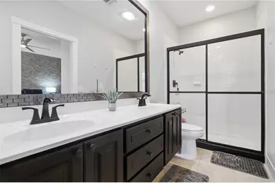 1511 Napoli Drive E, Sarasota, FL 34232 - Photo 27