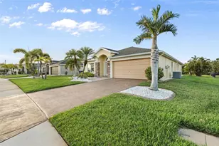 5902 106th Terrace E, Parrish, FL 34219 - Photo 3